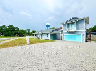 722 Kelly St, Destin, FL 32541