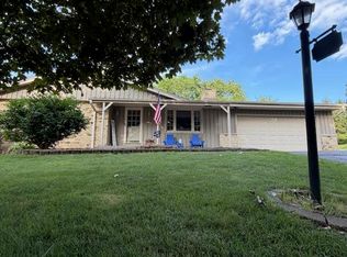 2313 Ramshead Ct S, Waukesha, WI 53188