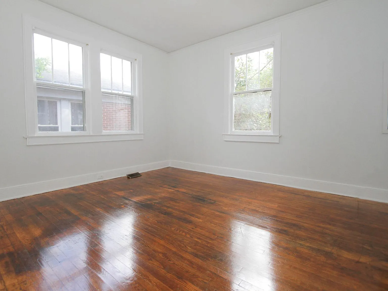 1415 Augusta Rd — Photo 3