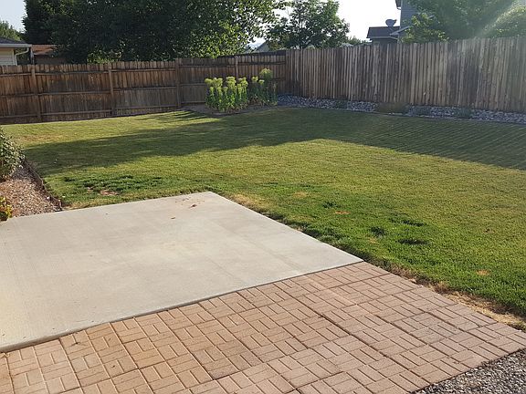 3rd image of 246 Narrow Leaf Dr