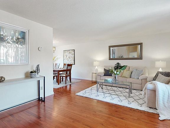 5th image of 2725 Glen Amador Ct