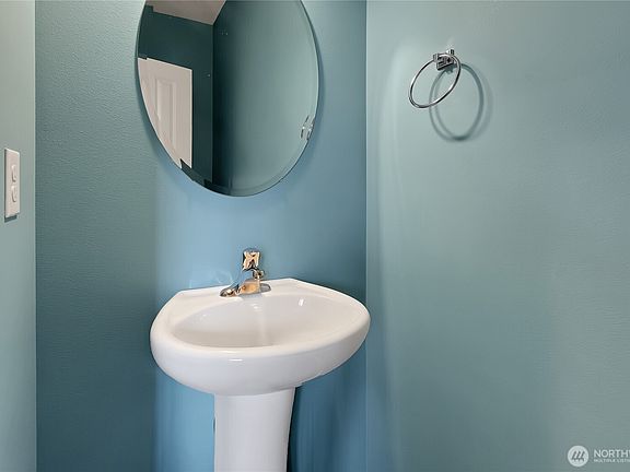4th image of 6702 Udall Place SE