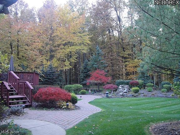 3rd image of 367 Woodbend Dr