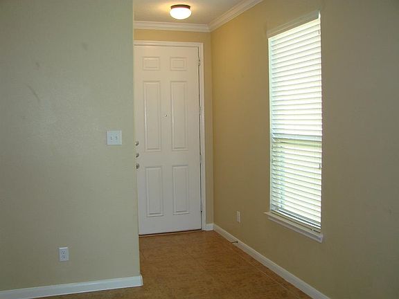 5th image of 26111 Flinton Dr