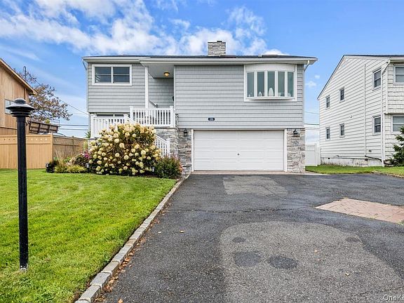 2nd image of 381 Lido Blvd