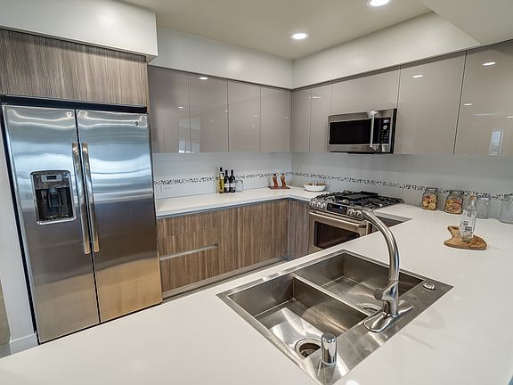 5th image of 10269 Santa Monica Blvd APT 403