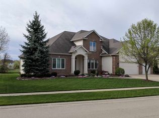 1536 Vanderbilt Dr, Fort Wayne, IN 46845