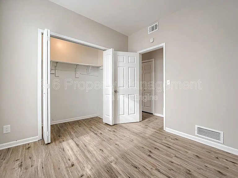 301 Benton Blvd #3 — Photo 19