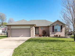 403 Southview St, Willard, MO 65781
