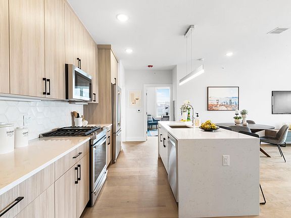 3rd image of 620 Palisade Ave APT 305