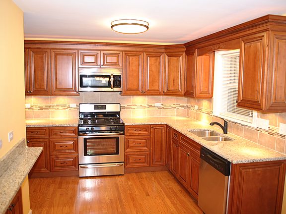 4th image of 8338 S Karlov Ave