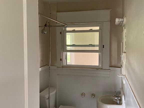 5th image of 2031 Dale Ave SE #B