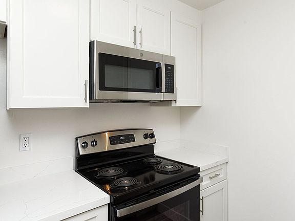 4th image of 20928 Wilbeam Ave APT 50