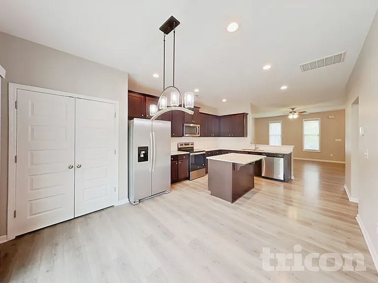 338 Buhrstone Mill St — Photo 6