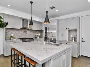 212 E Bay Ave, Newport Beach, CA 92661
