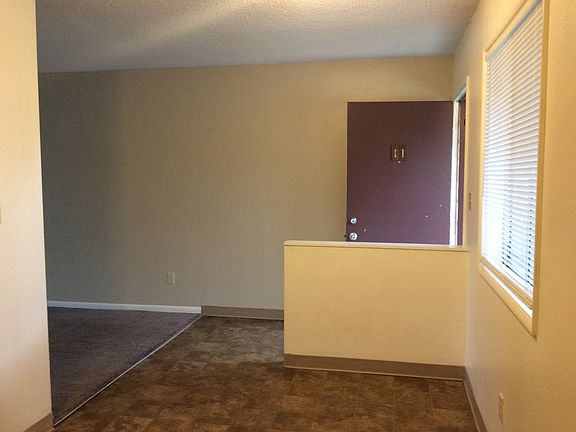 4th image of 3024 Maryland St APT 11