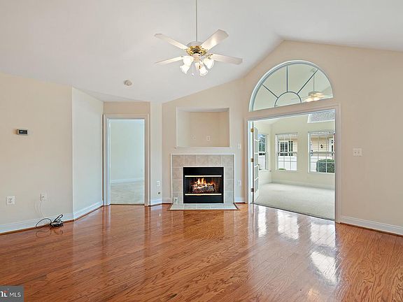 4th image of 6371 Autumn Leaf Cir