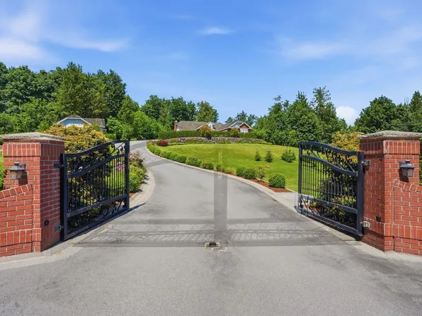 30935 Harris Rd, Abbotsford, BC V4X 1W2
