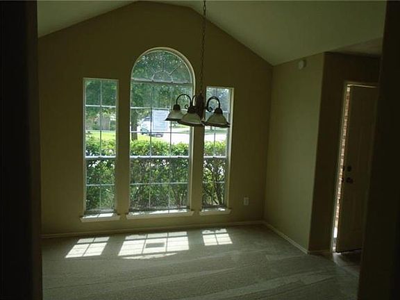 5th image of 22242 Queenbury Hills Dr