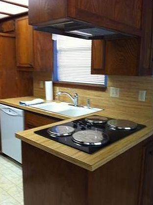 2nd image of 312 S Douglas Dr