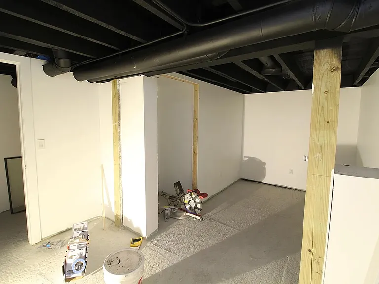 923 S Carpenter St #1F — Photo 17
