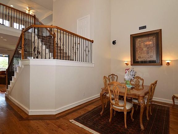 5th image of 9312 Patagonia Ln