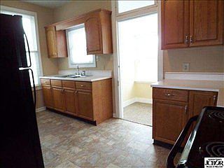 4th image of 517 Homestead Ave