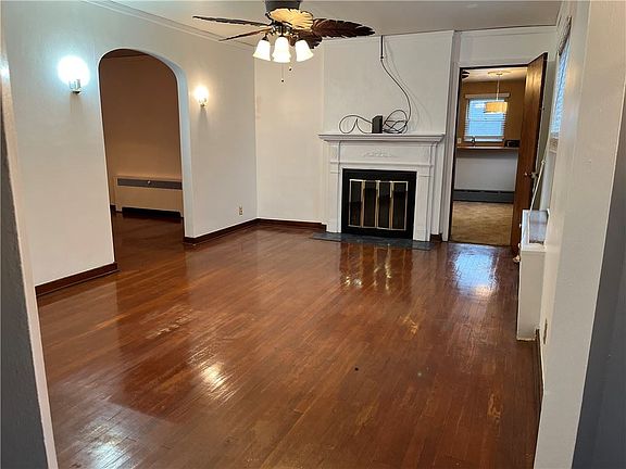 2nd image of 300 Highland Rd