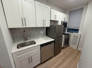 24 Phillips St APT 4, Boston, MA 02114