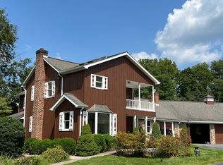 4691 Maple Dr, Walnutport, PA 18088