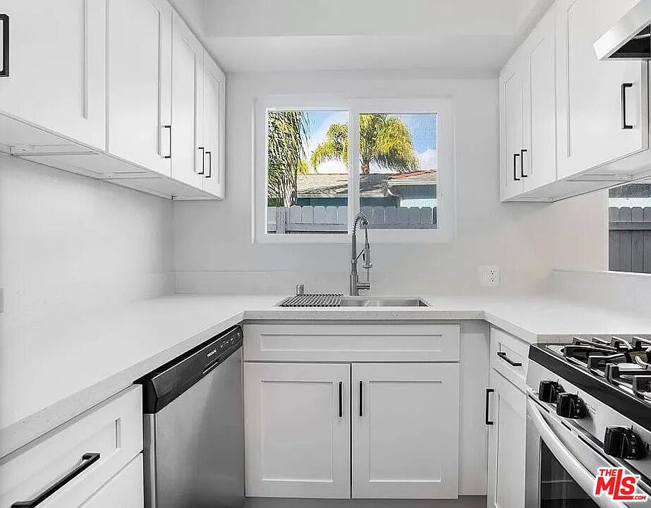 1st image of 1813 9th St #1813