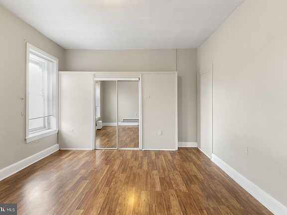 4th image of 1707 W Oxford St #D