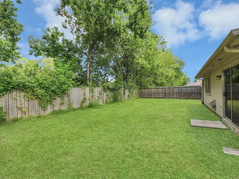 16118 Bunker Ridge Rd — Photo 35