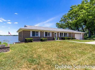 1289 E Hess Lake Dr, Grant, MI 49327