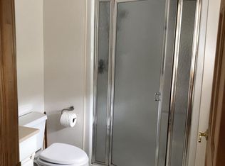 147 Matthews Rd, Oakdale, NY 11769