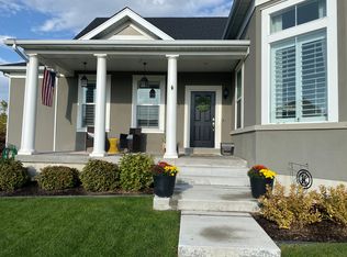 2065 W Orchard Harvest Dr, Kaysville, UT 84037