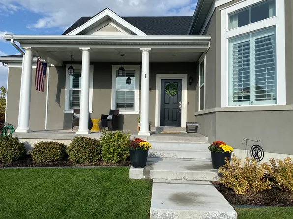 2065 W Orchard Harvest Dr, Kaysville, UT 84037