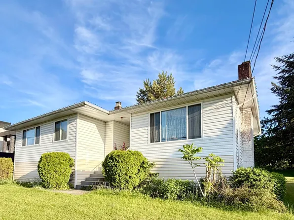 13688 113th Ave, Surrey, BC V3R 2J1