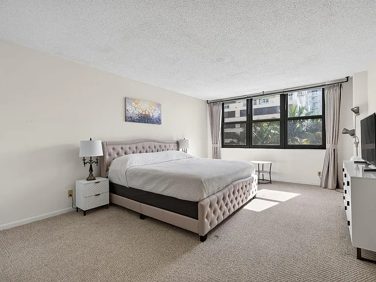 3400 N Ocean Dr #408 — Photo 7