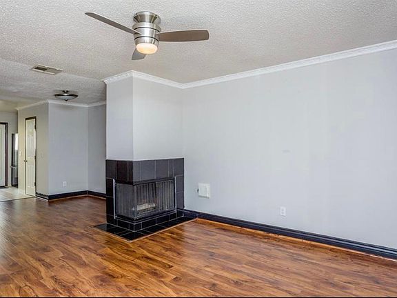 4th image of 2808 Grants Lake Blvd