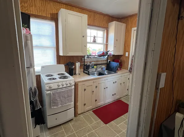 (undisclosed Address), East Wenatchee, WA 98802