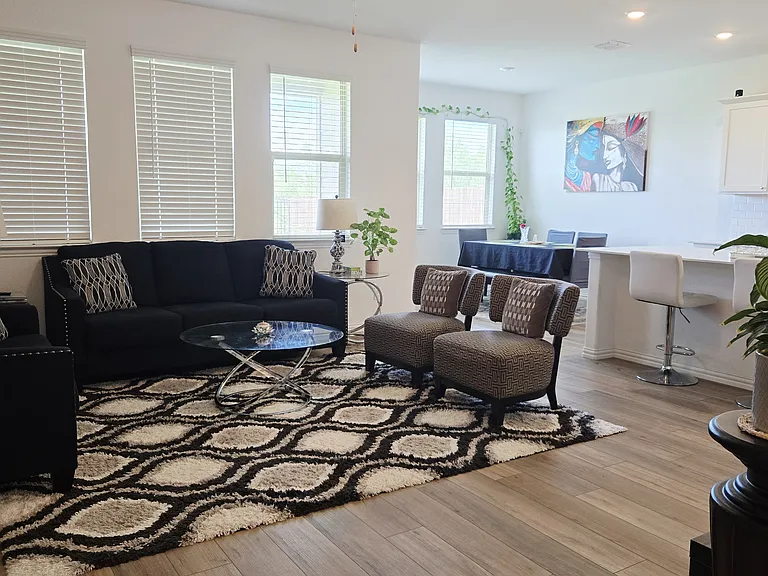 3321 Kingsdown Dr — Photo 6