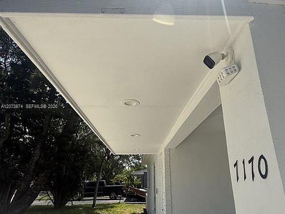 4th image of 7170 Custer St