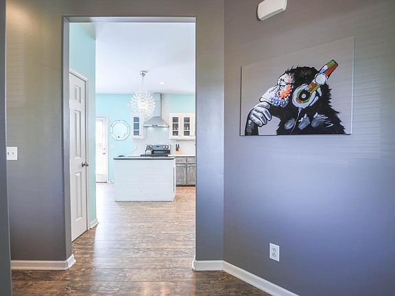5th image of 234 Treutland Ave
