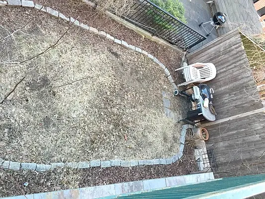 Rented by Urban Real Estate Property Group Inc | media 25