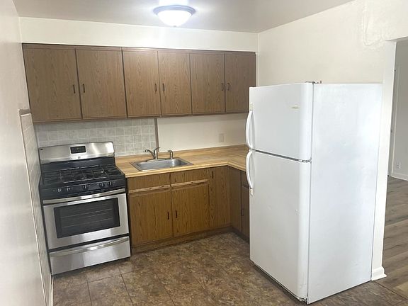 2nd image of 5006 W Oklahoma Ave #7