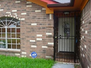 11718 Mill Valley Rd, Houston, TX 77048