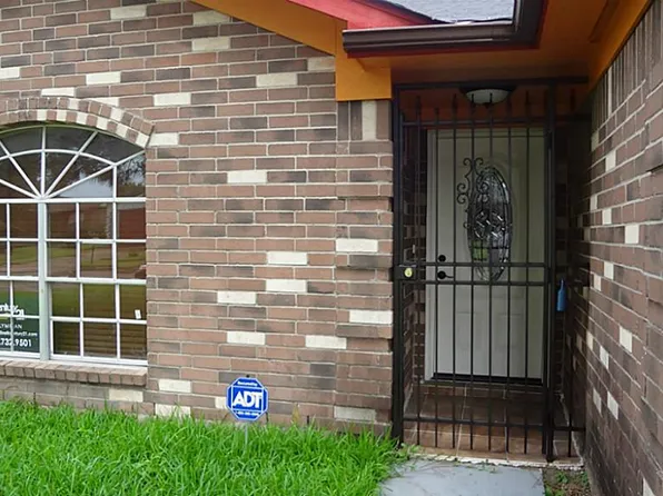 11718 Mill Valley Rd, Houston, TX 77048