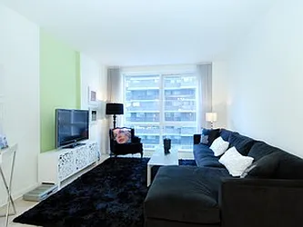 Rented by R New York