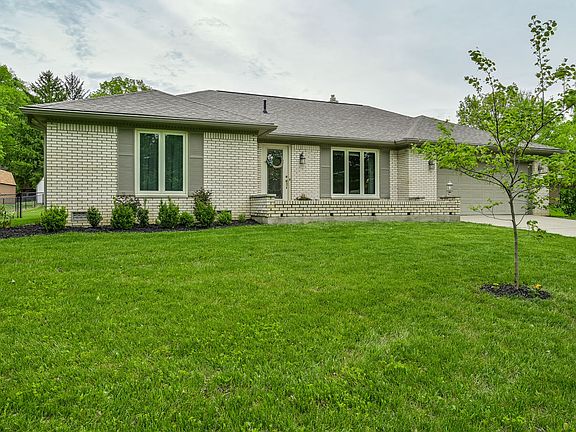 2nd image of 625 Valley Way Rd